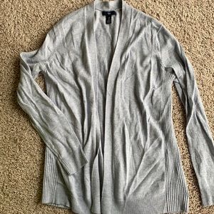 Women’s gap sweater